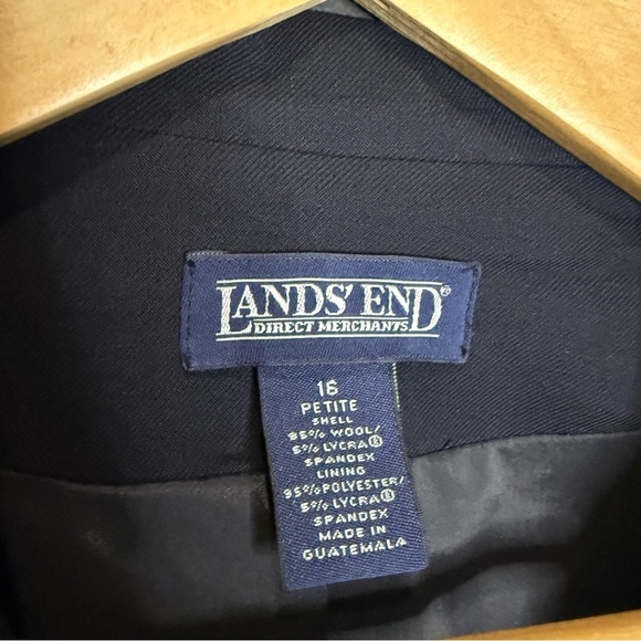 Lands' End Women's Blue Dark Blazer size 16 95% wool - Picture 3 of 7